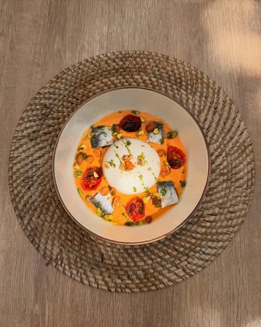 Burrata con gazpacho, Marieta